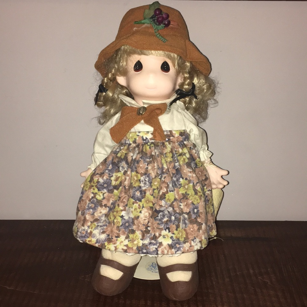 Autumn Ashley Precious Moments Doll